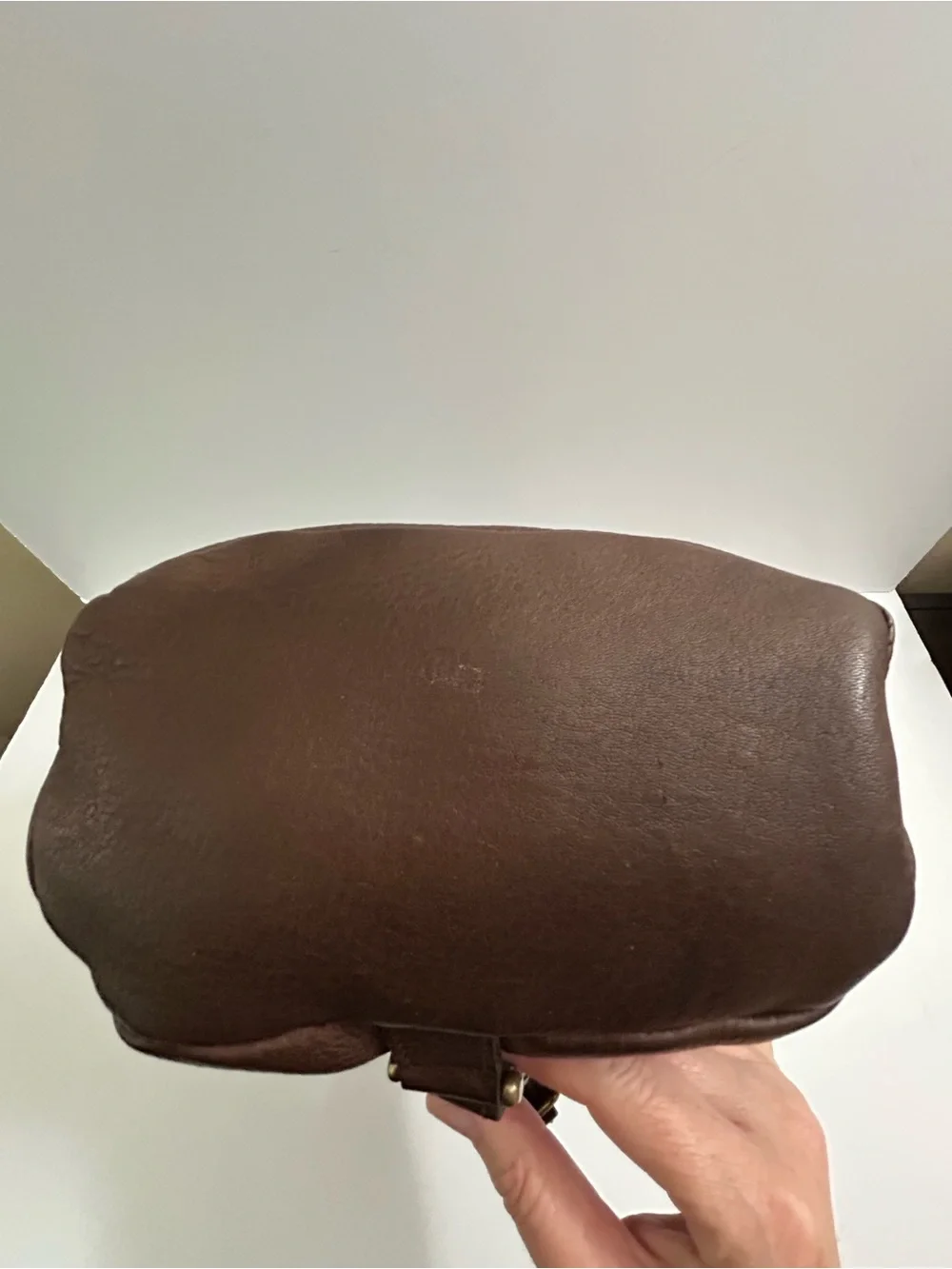 Ellington leather sling